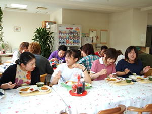 専用宿舎食堂